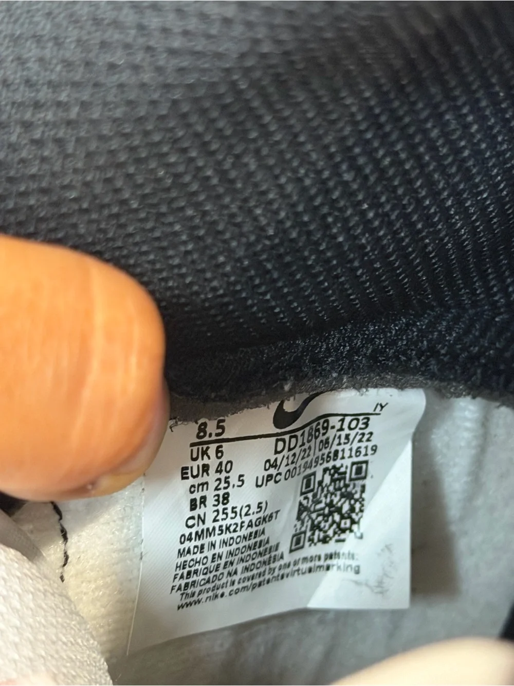 Nike Black and White Low-Top Sneakers